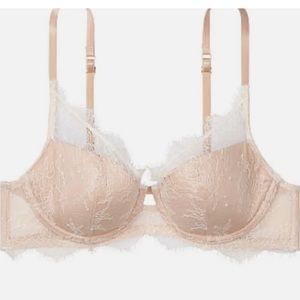 NWOT VS Chantilly Plunge Bra Coconut White 32D